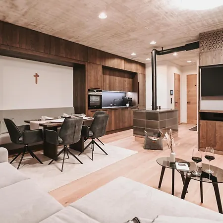 Chalet Alpin Dachsteinhaus *